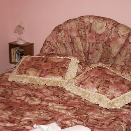 Amores Bed & Breakfast 3*